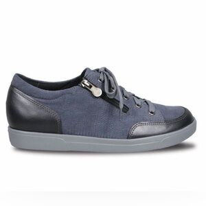 Munro Gabbie sneakers navy blue leather suede combination side zipper 10 Wide